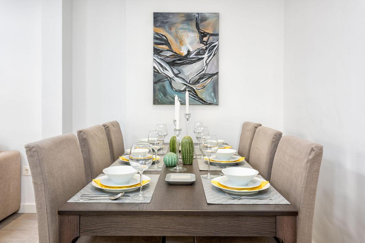 Merced Suites In Malaga By Solaga Holiday Homes Esterno foto