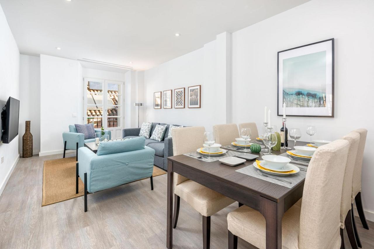 Merced Suites In Malaga By Solaga Holiday Homes Esterno foto
