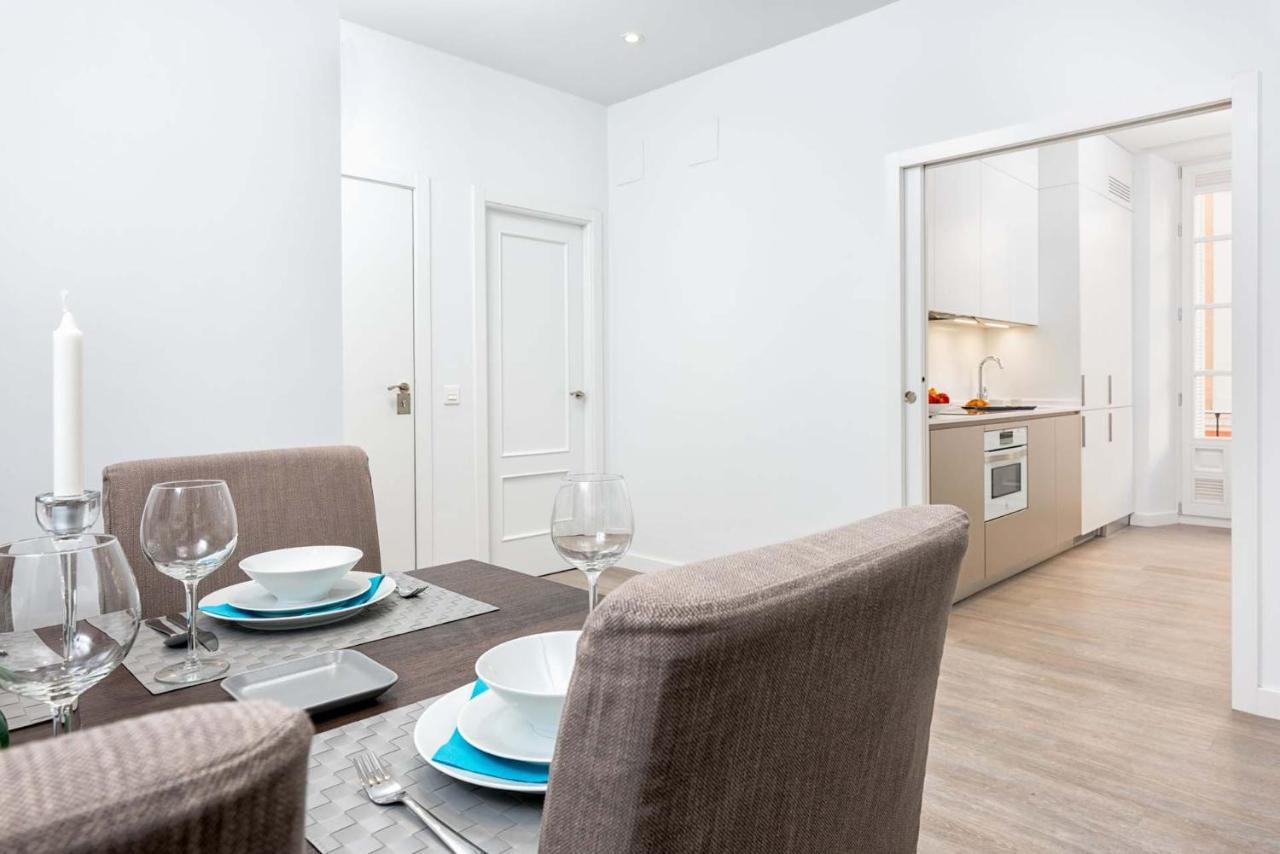 Merced Suites In Malaga By Solaga Holiday Homes Esterno foto