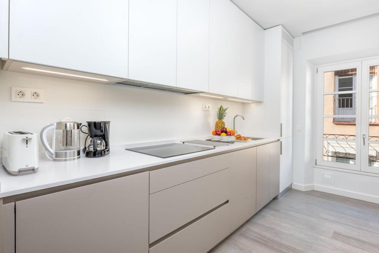 Merced Suites In Malaga By Solaga Holiday Homes Esterno foto
