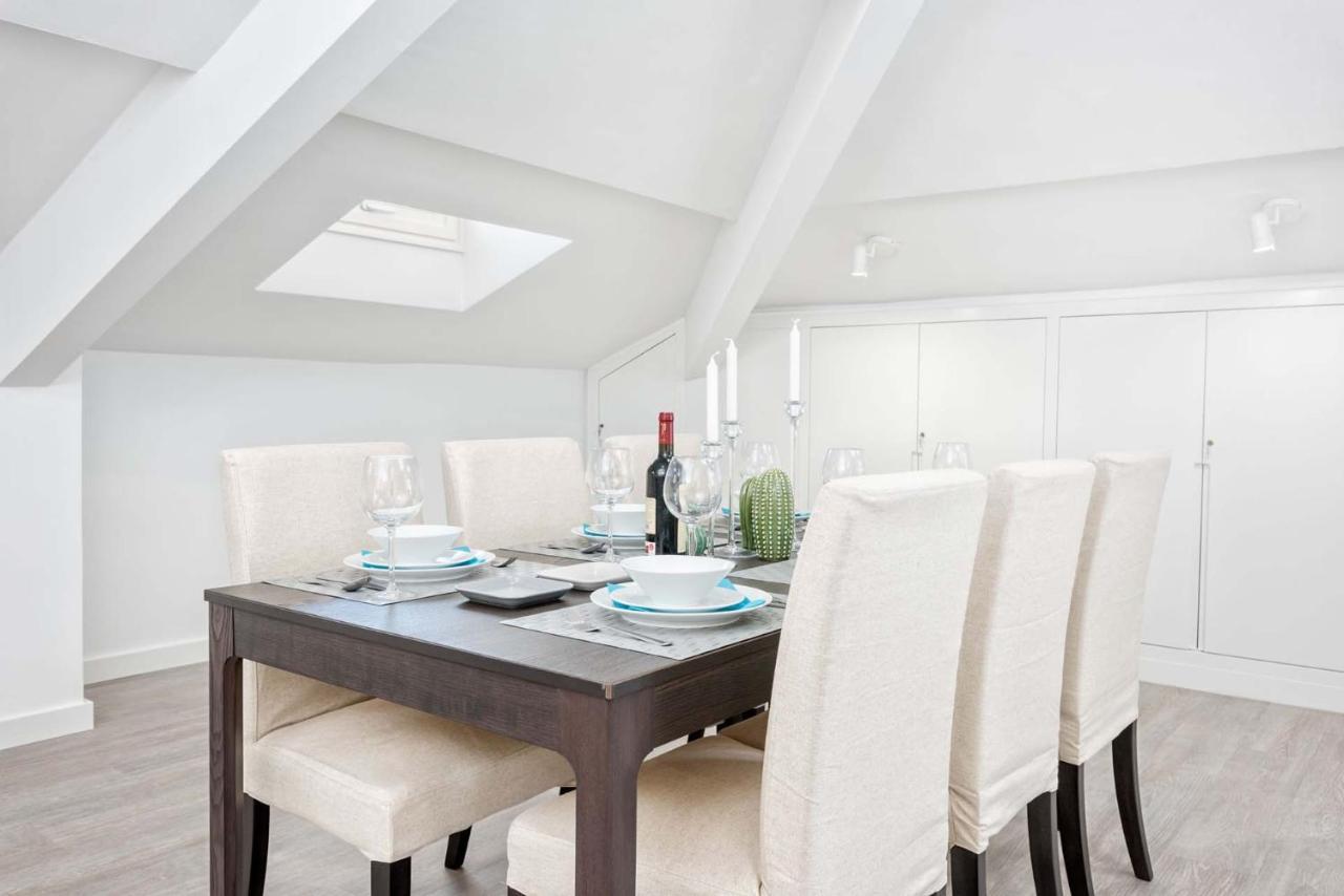 Merced Suites In Malaga By Solaga Holiday Homes Esterno foto