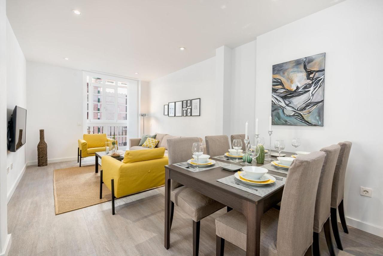 Merced Suites In Malaga By Solaga Holiday Homes Esterno foto