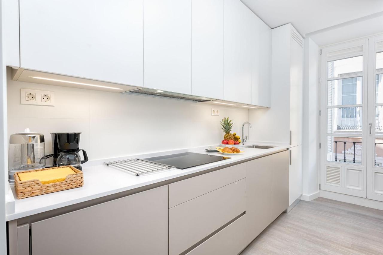 Merced Suites In Malaga By Solaga Holiday Homes Esterno foto