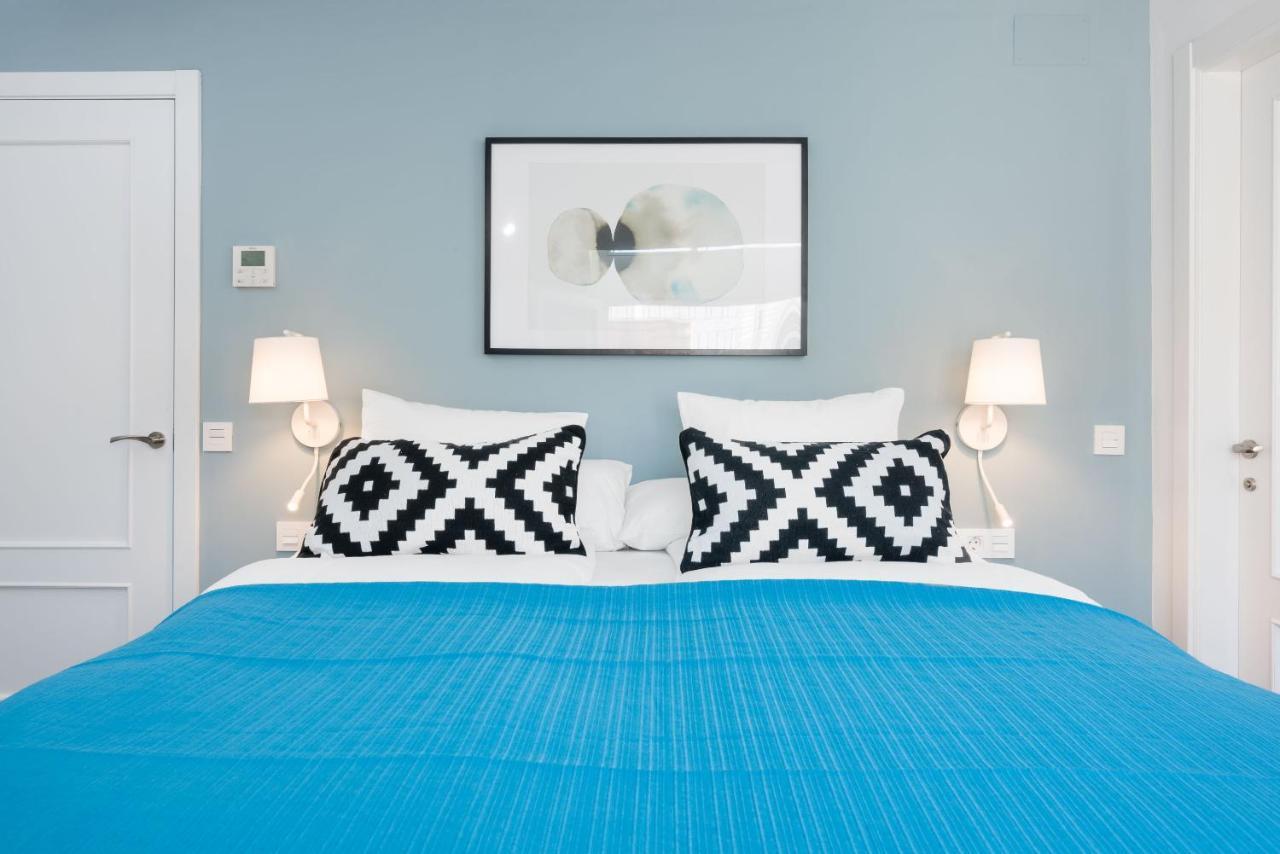 Merced Suites In Malaga By Solaga Holiday Homes Esterno foto